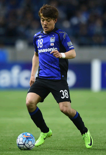 现出极大的 现出极大的